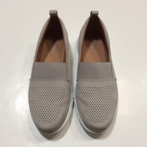 Vionic Roxan Nubuck Slip-On